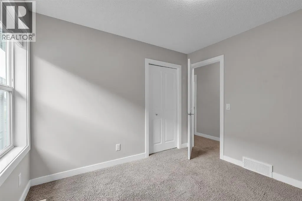 253 Panton Way NW