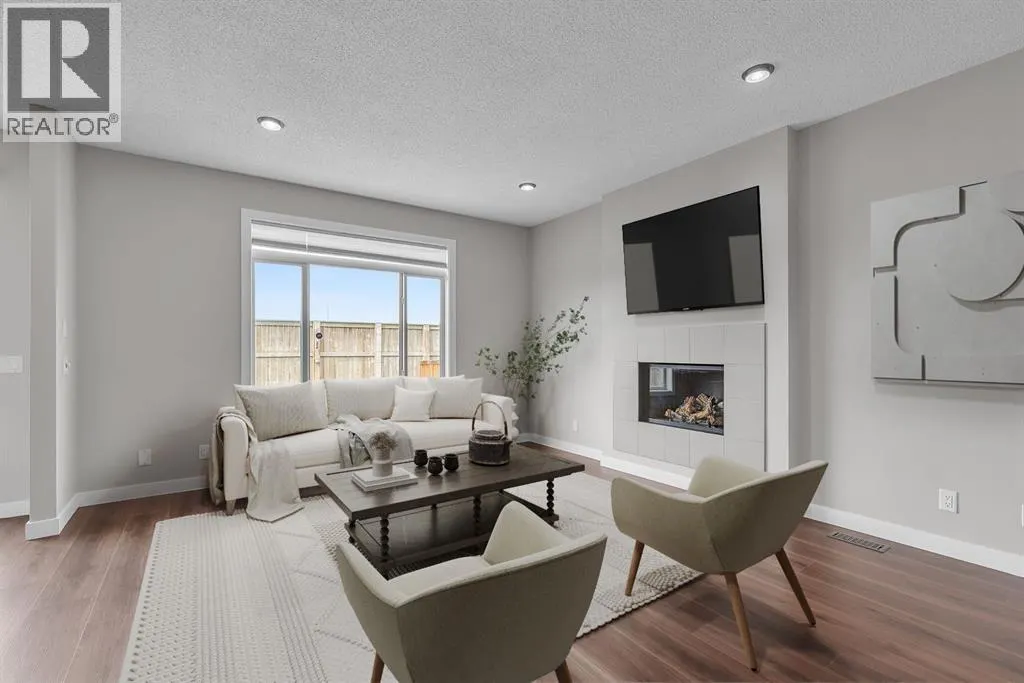 253 Panton Way NW