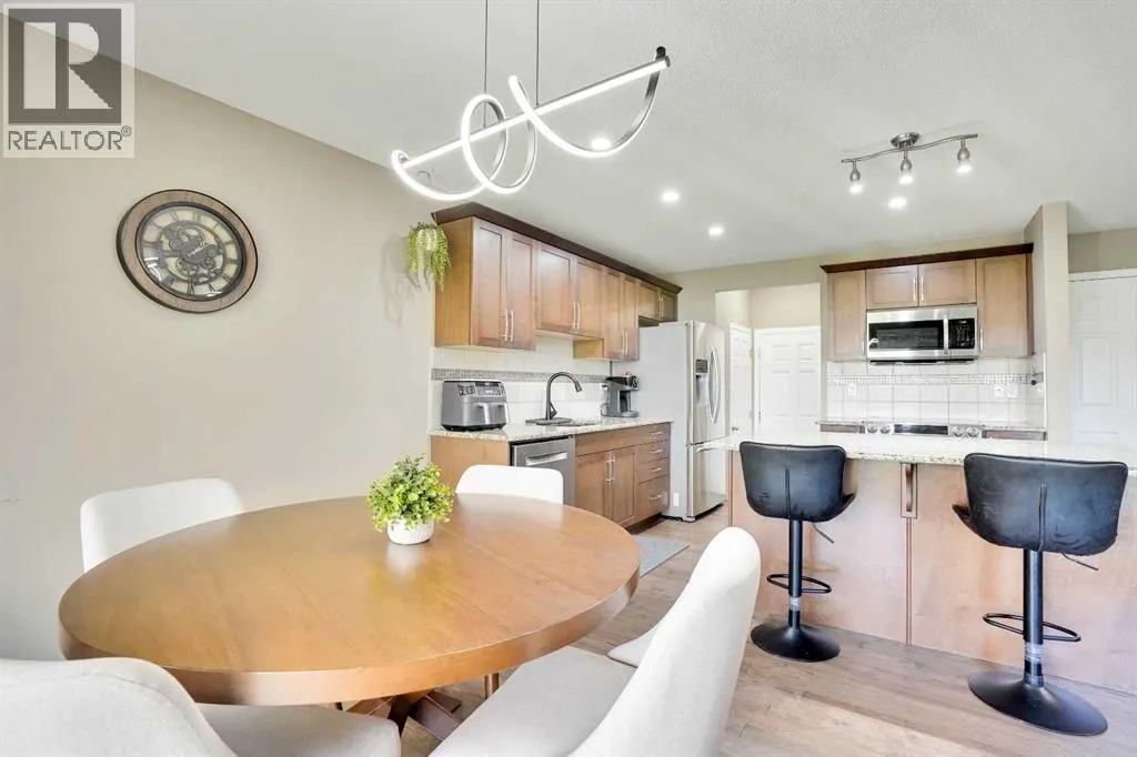 174 Windstone Avenue SW
