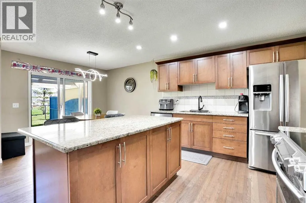 174 Windstone Avenue SW