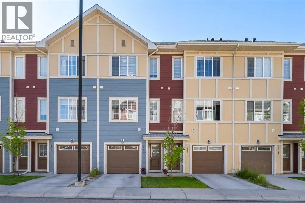 231 Marquis Lane SE