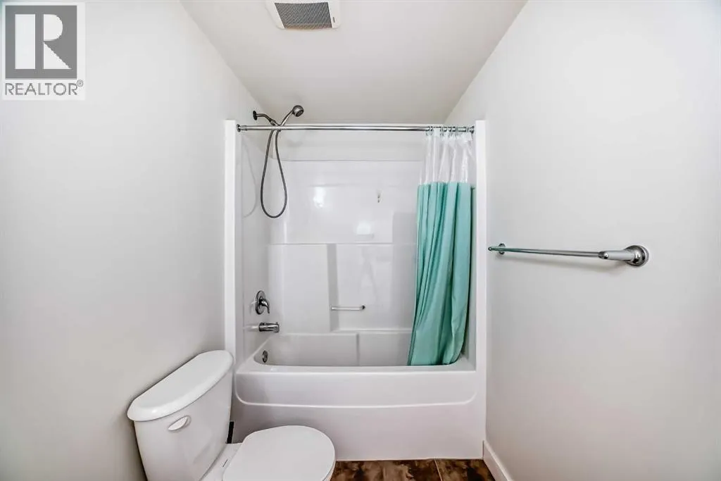 207, 3820 Brentwood Road NW