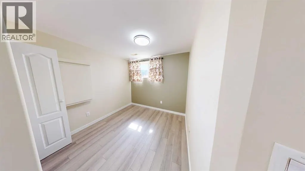 138 Southgate Boulevard S