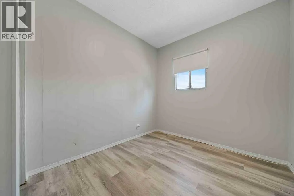 31, 2248 Southview Drive SE