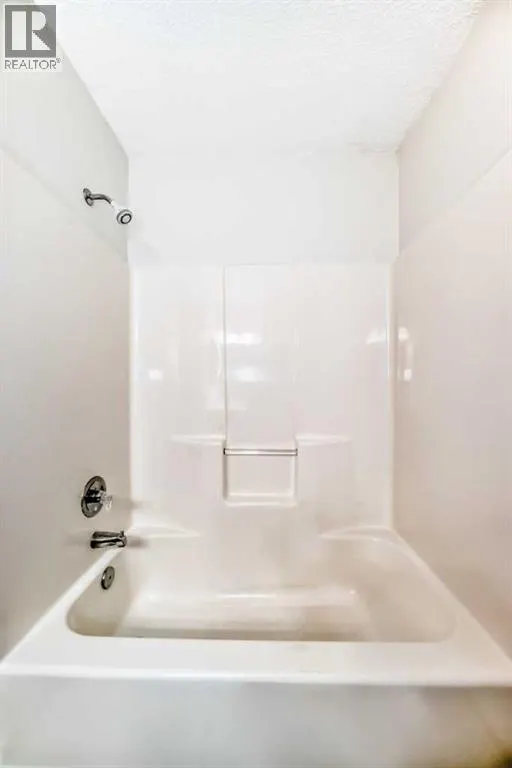 244 Shawinigan Drive SW