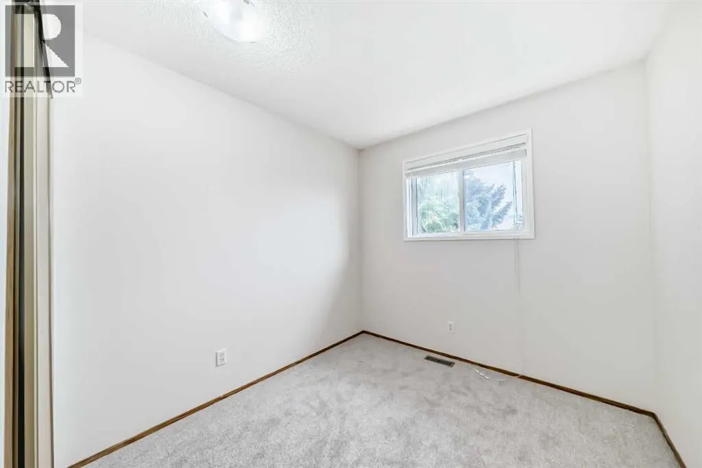 244 Shawinigan Drive SW