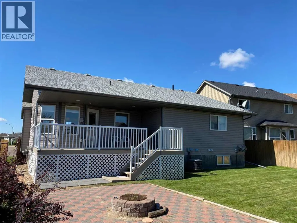 90 Upland Road W