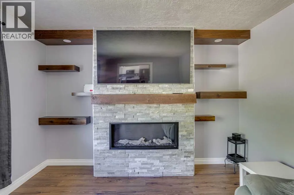 173 Hilltop Crescent