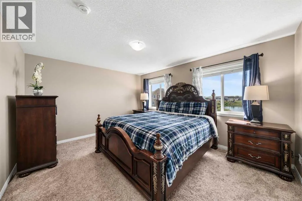 353 Windrow Crescent SW