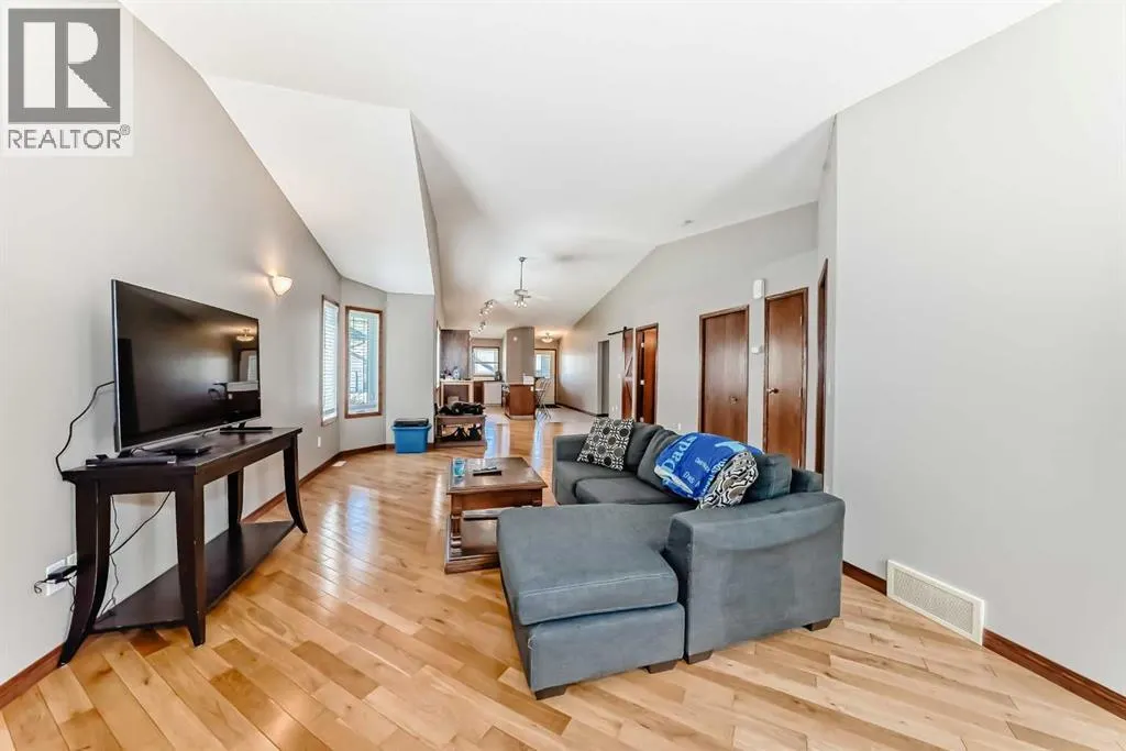 5517 52 AvenueClose
