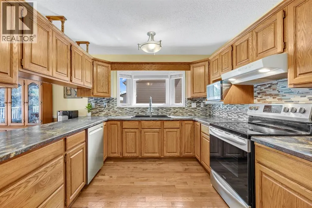 32 Rideau Close SW