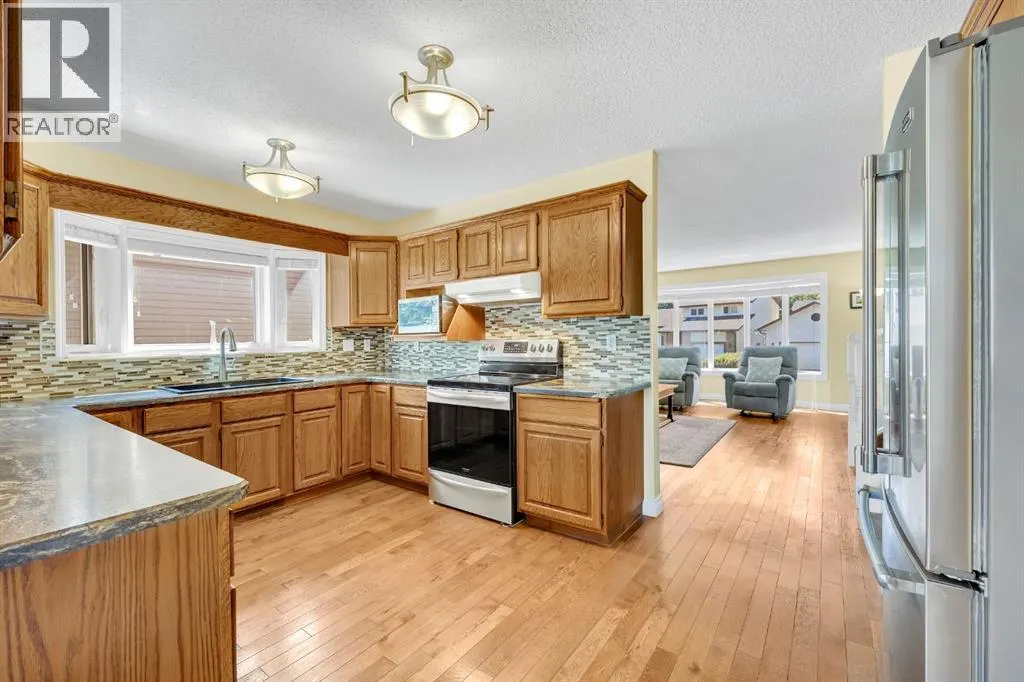 32 Rideau Close SW