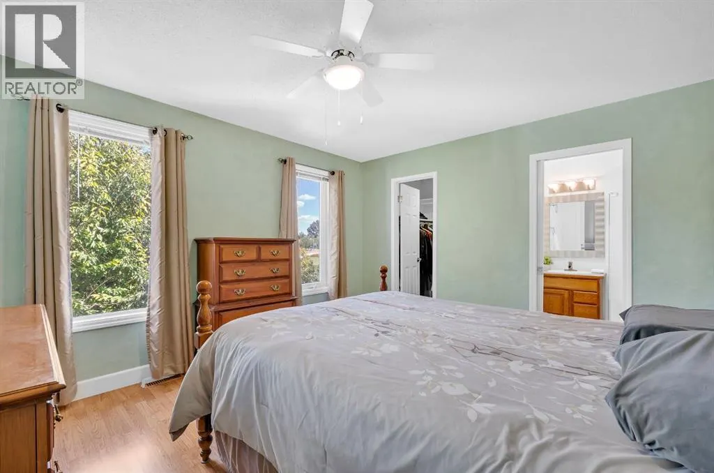 32 Rideau Close SW