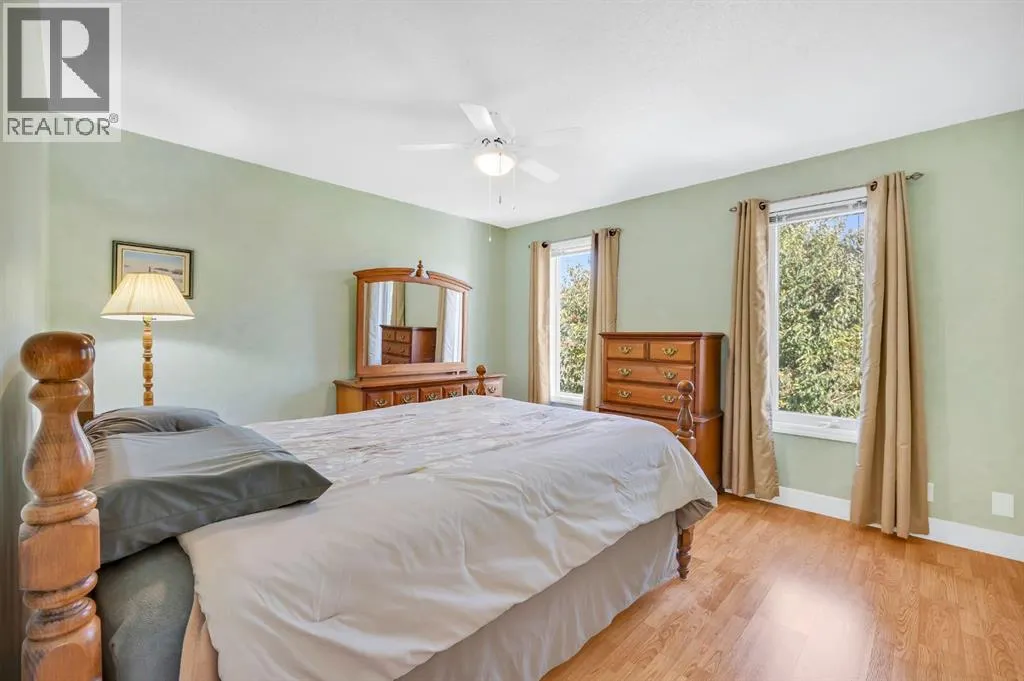 32 Rideau Close SW