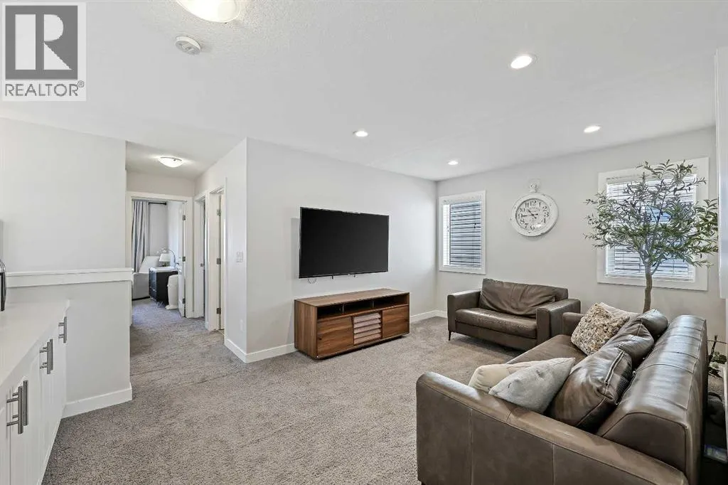 115 Bayview Circle SW