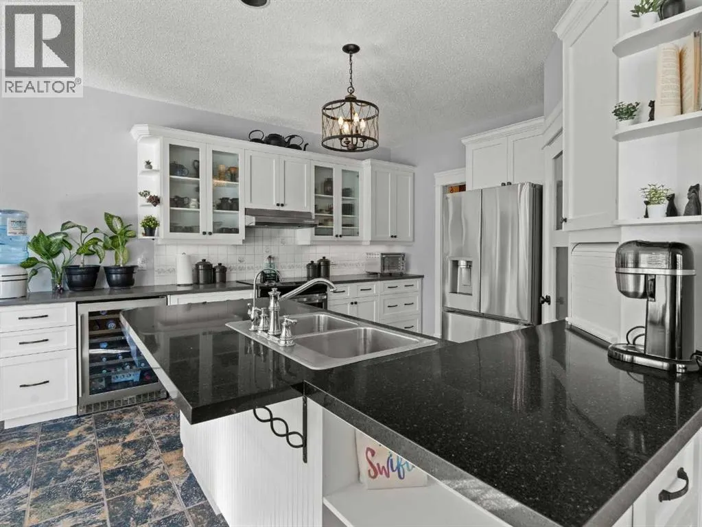 708 Calkins Place