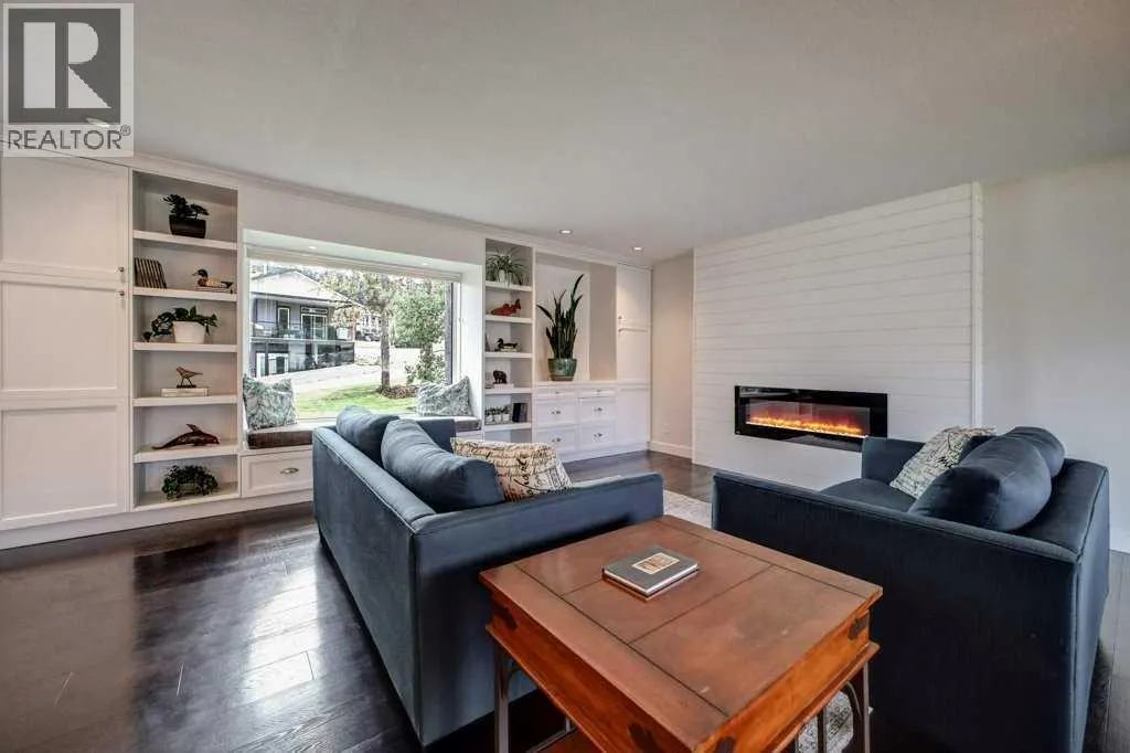 1813 112 Street