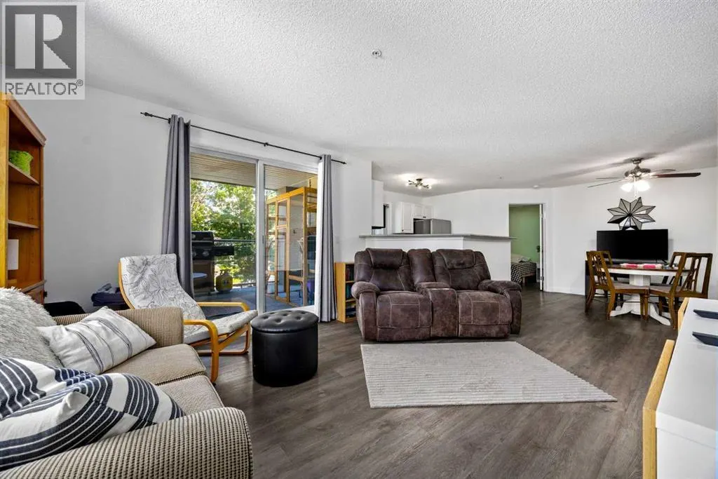 114, 6000 Somervale Court SW