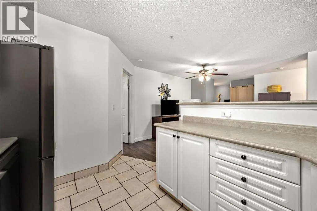 114, 6000 Somervale Court SW