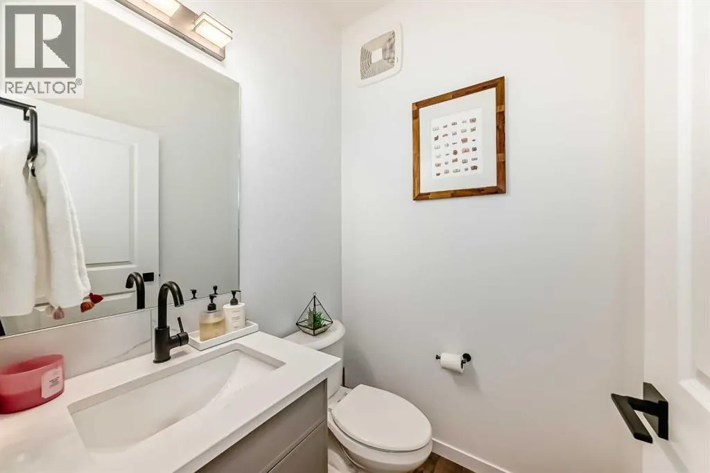 12 Magnolia Crescent SE