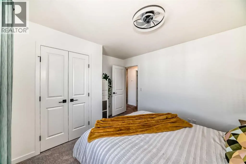 12 Magnolia Crescent SE