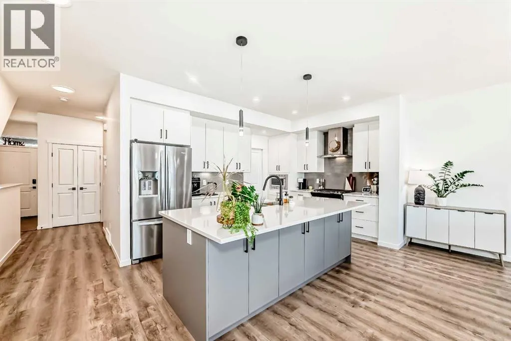12 Magnolia Crescent SE