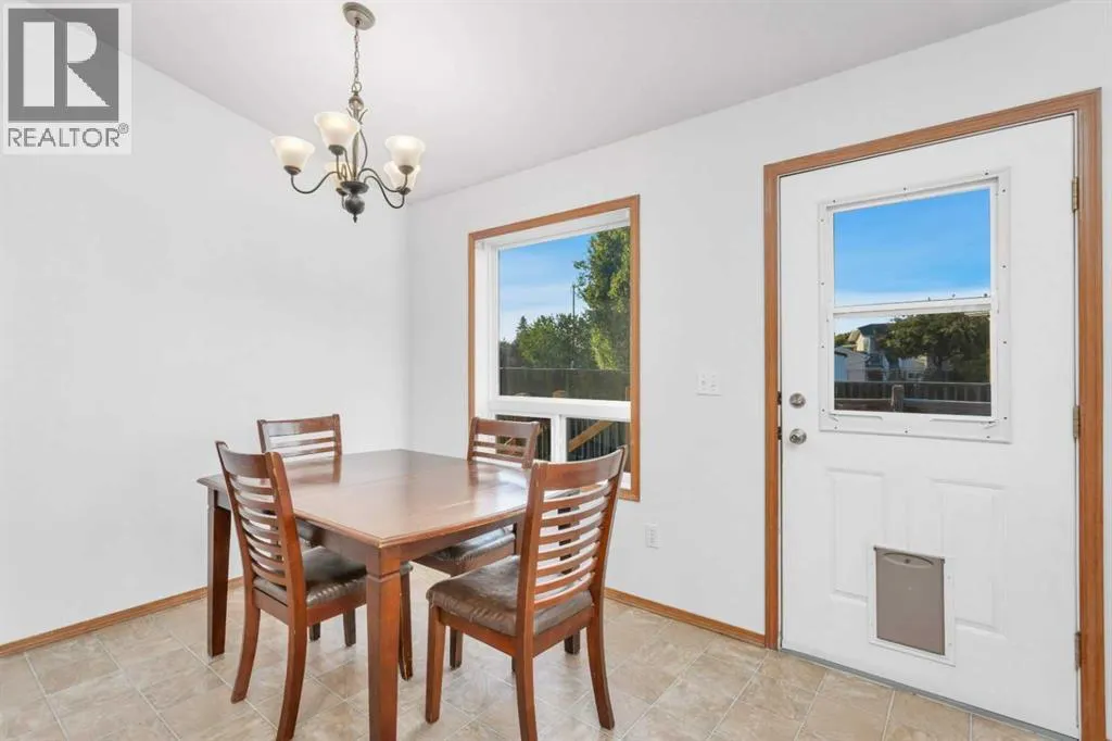 46 Lexington Close