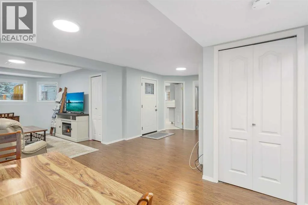 46 Lexington Close