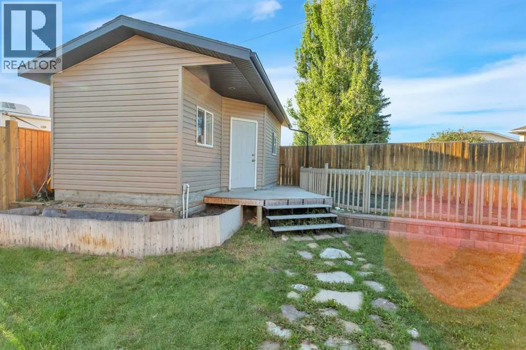 46 Lexington Close