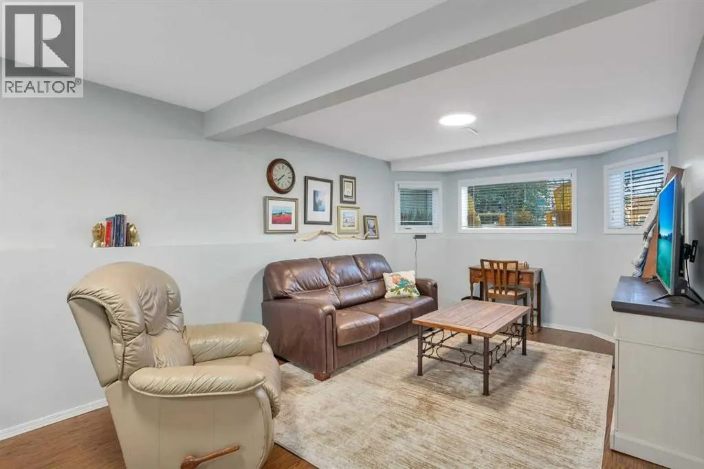 46 Lexington Close