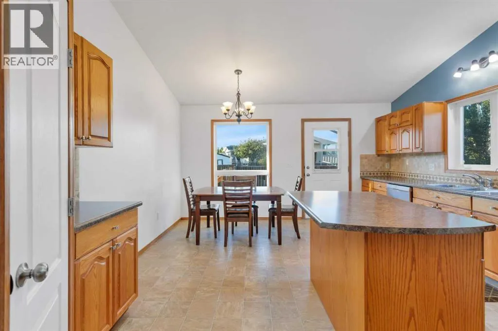 46 Lexington Close