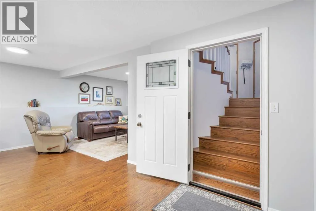 46 Lexington Close