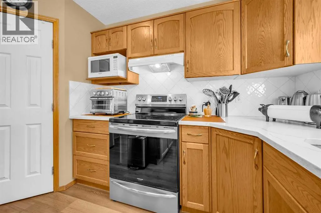 198 Panorama Hills Close NW