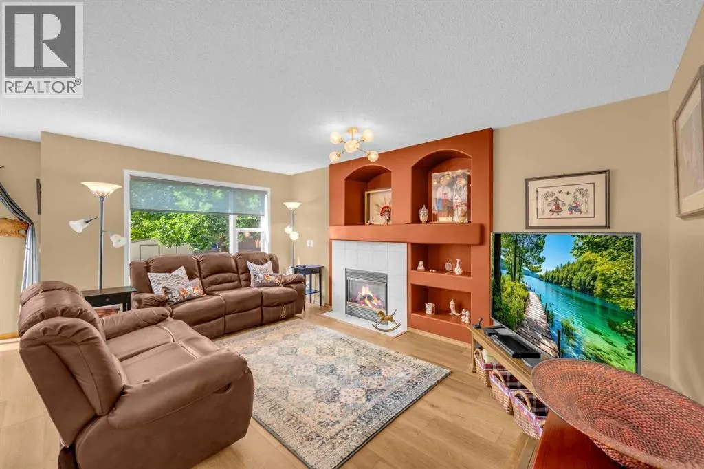 198 Panorama Hills Close NW