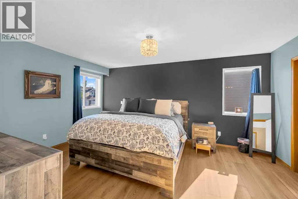 198 Panorama Hills Close NW