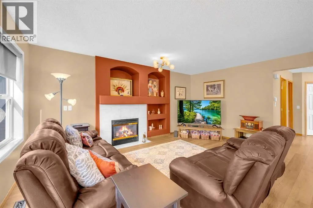 198 Panorama Hills Close NW