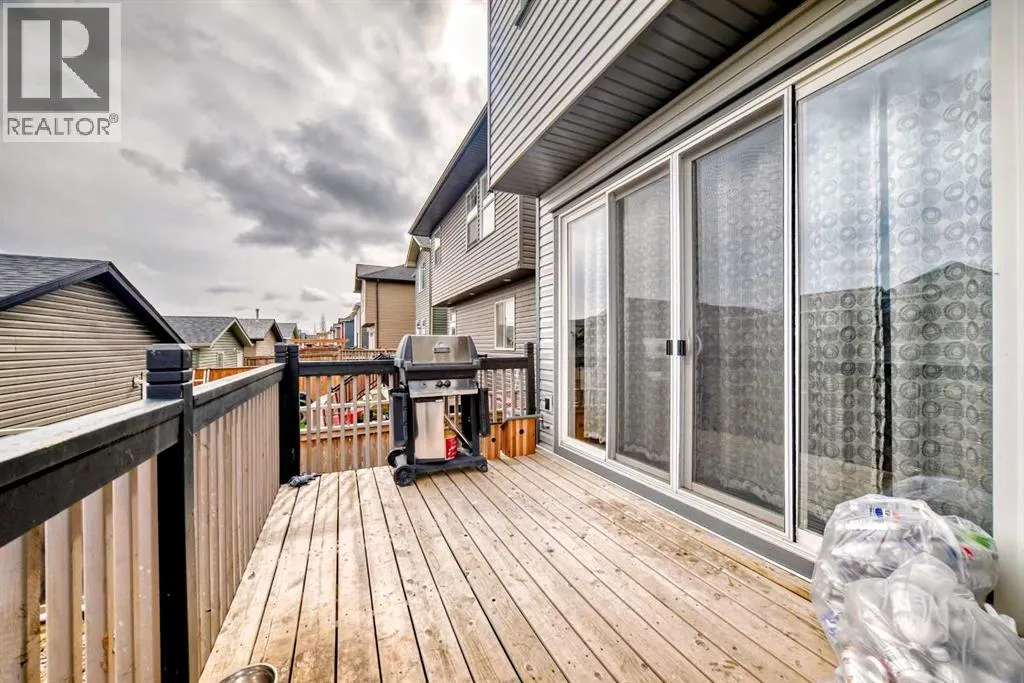 102 Evanspark Road NW