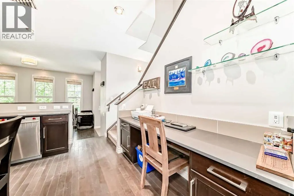 102 Evanspark Road NW