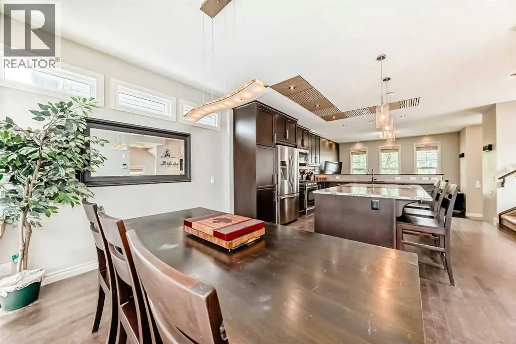 102 Evanspark Road NW