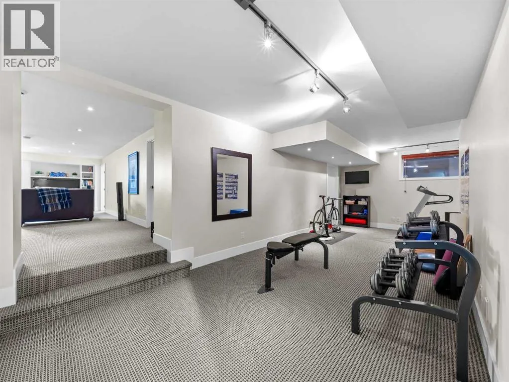 2716 Carleton Street SW
