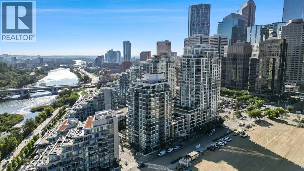 825, 222 Riverfront Avenue SW