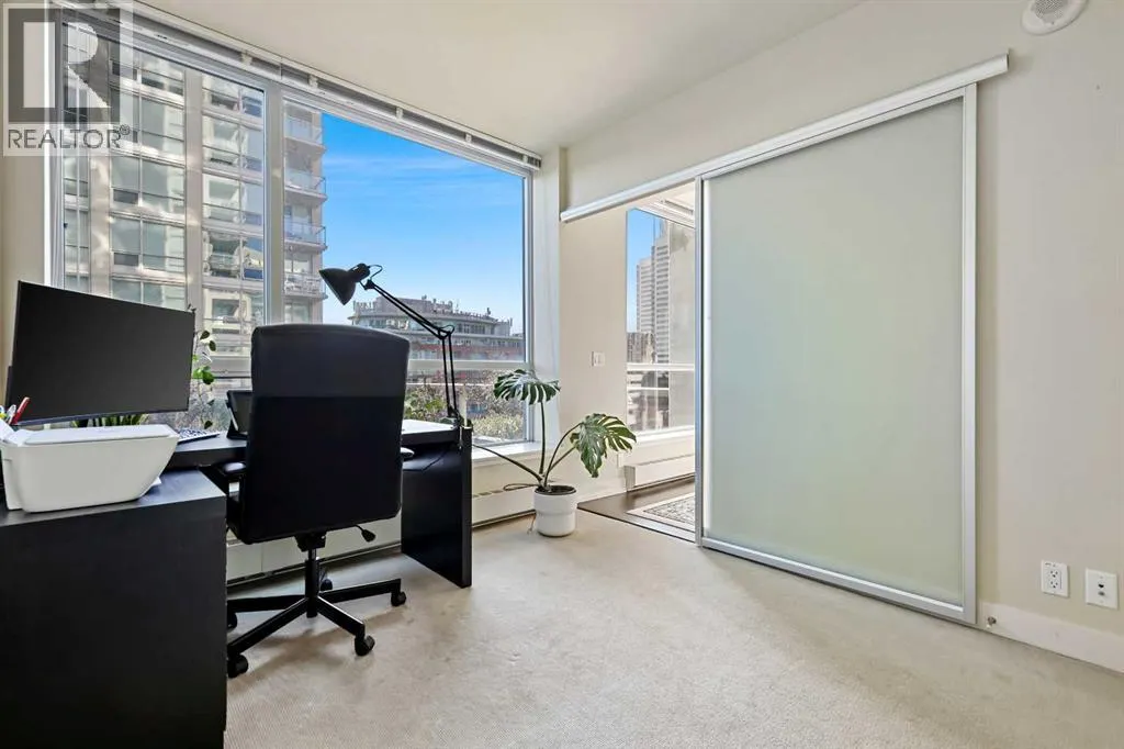 825, 222 Riverfront Avenue SW