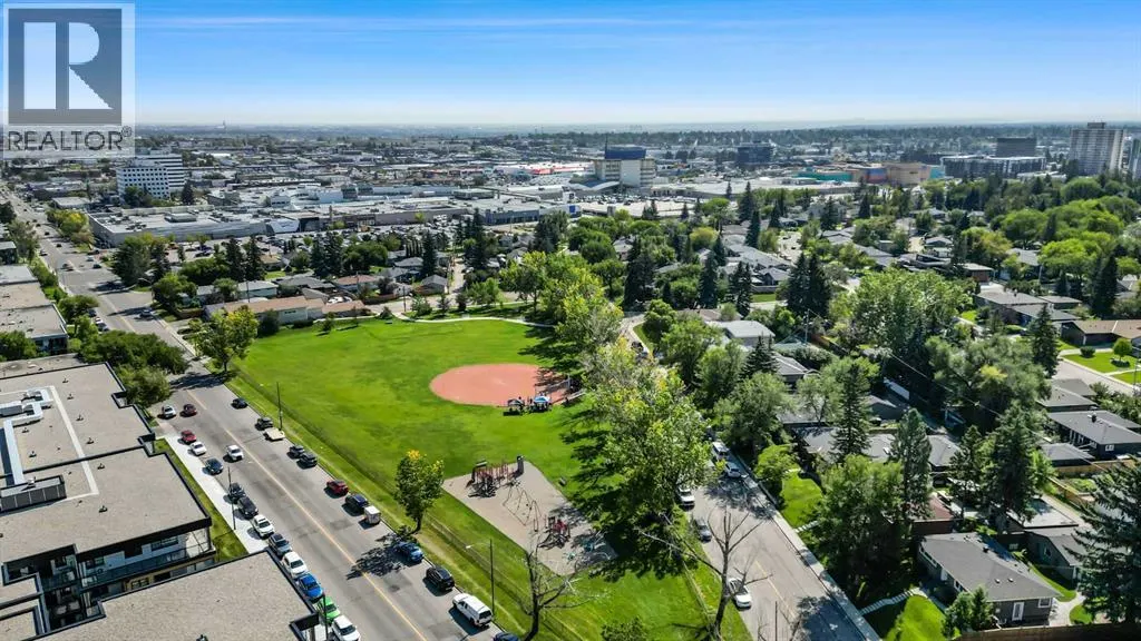305, 732 57 Avenue SW