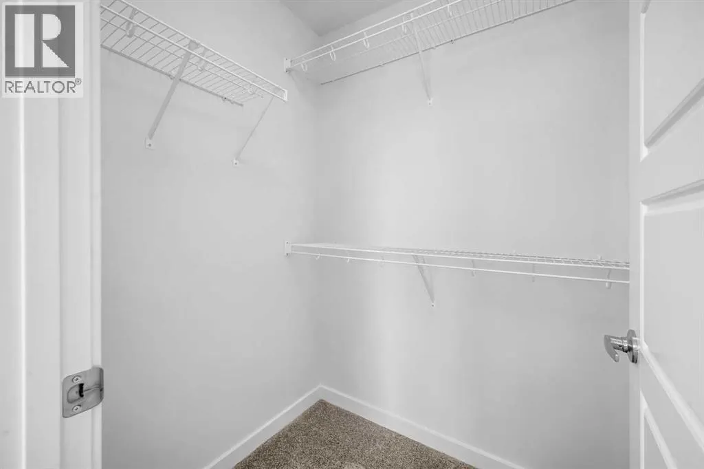 101, 25 Evanscrest Mews NW
