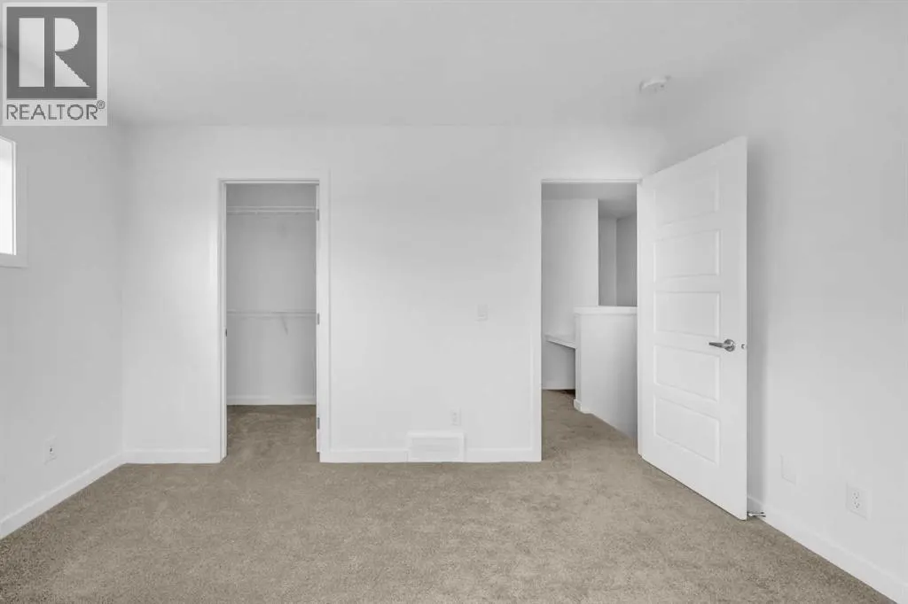 101, 25 Evanscrest Mews NW