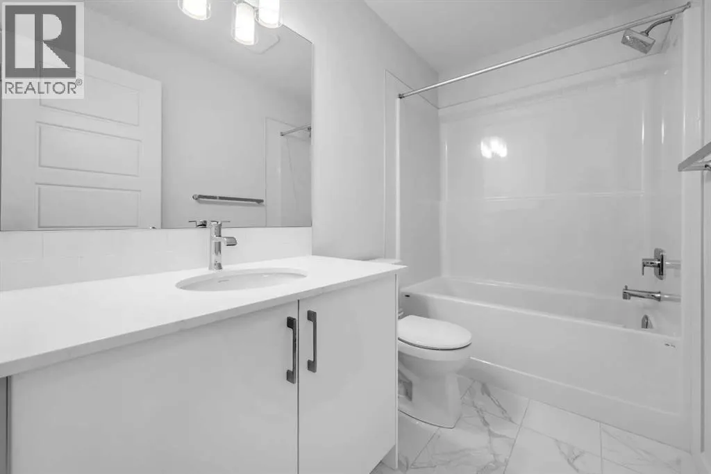 101, 25 Evanscrest Mews NW