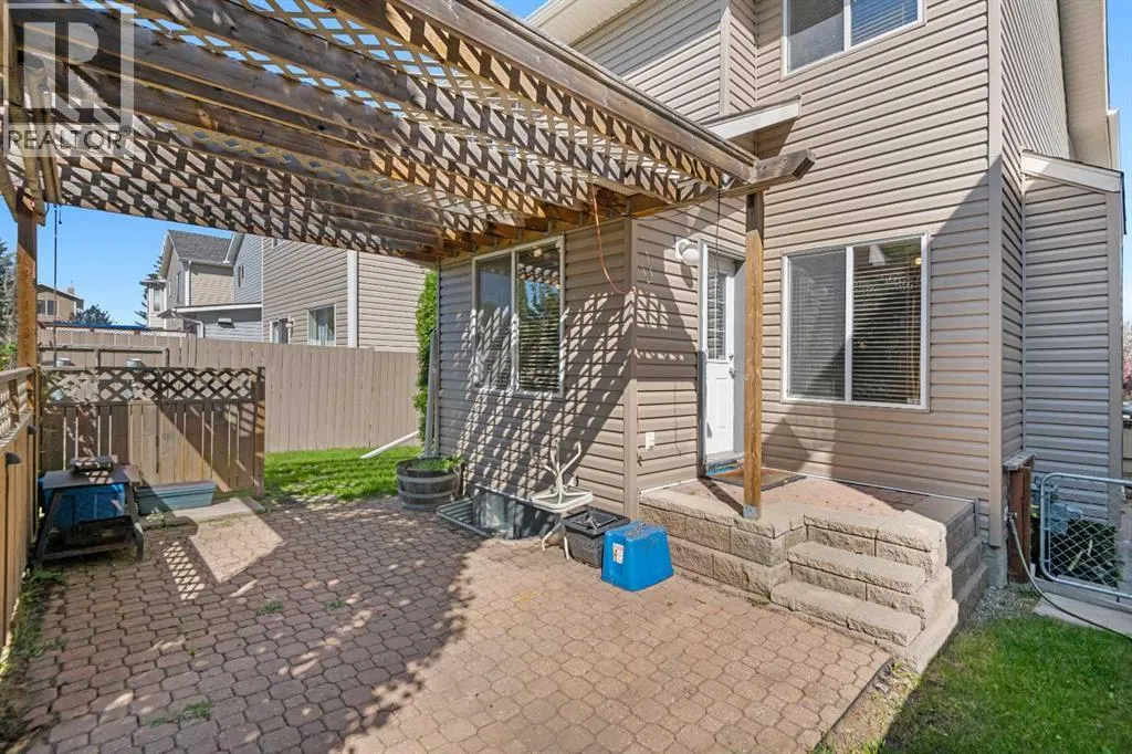329 Bridleridge Way SW