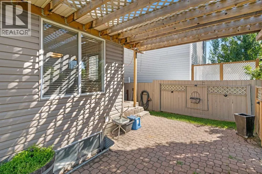 329 Bridleridge Way SW