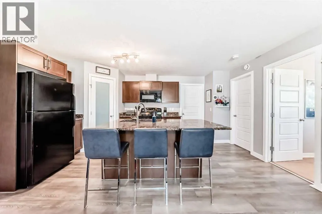 2106, 2781 Chinook Winds Drive SW