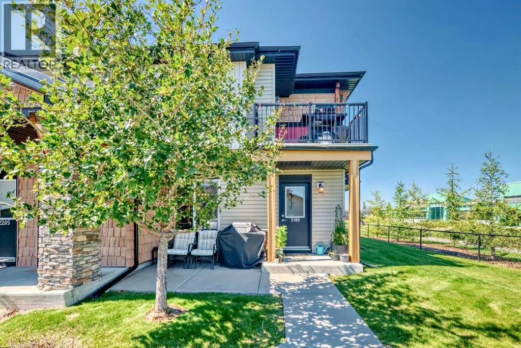 2106, 2781 Chinook Winds Drive SW